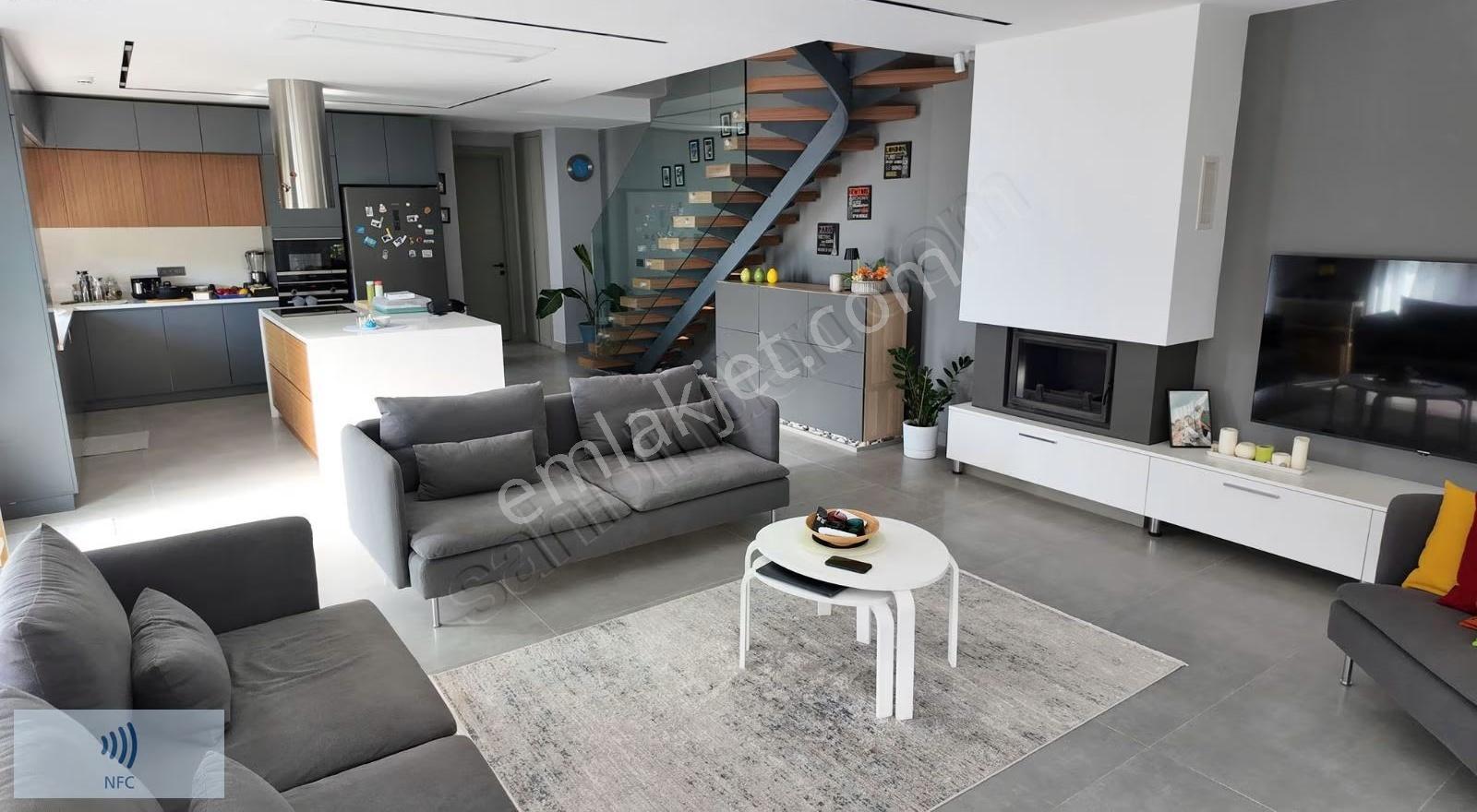 Çeşme Alaçatı'da Satılık 4+1 Rüya Gibi Bir Villa - Görsel 17