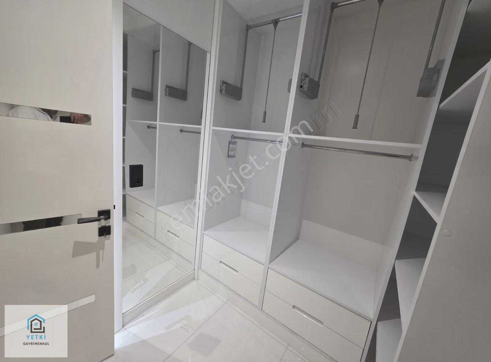 Bagbasinin En Güzel Yerinde 3+1 Lüks Daire Ara Kat - Görsel 35