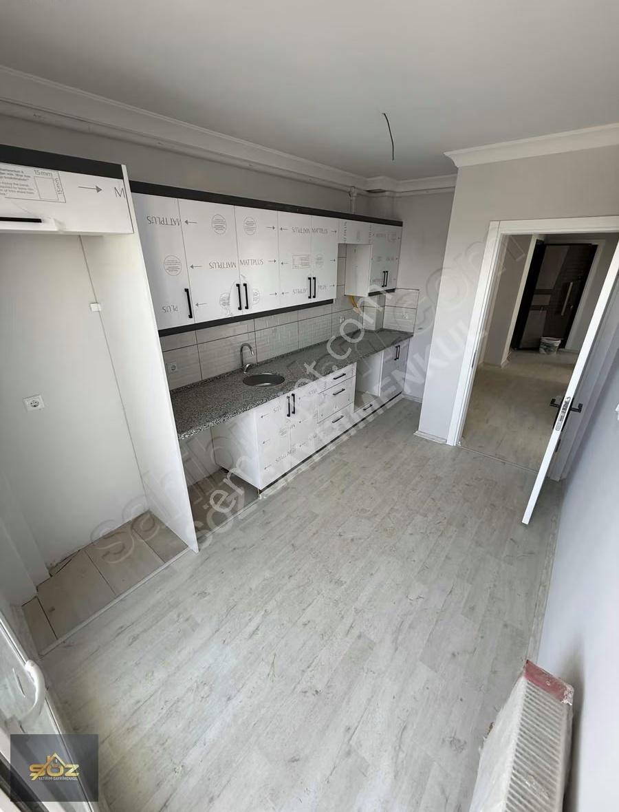 Efendi Hayber Camii Mevki 100m2 2+1 Arakat Ön Cephe Otoparklı