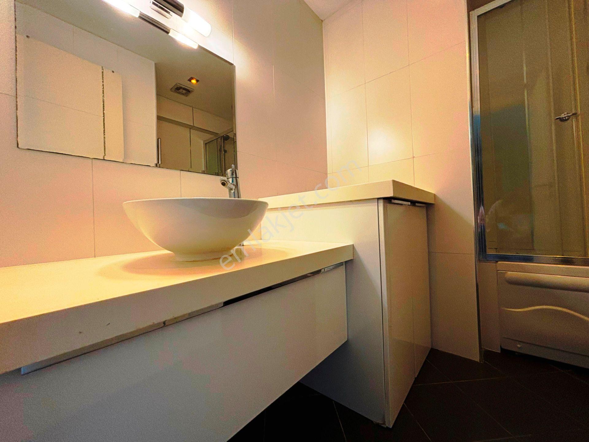 Dap Royal'de 90m2 Deniz Manzaralı 2 Balkonlu Ferah Kiralık 1+1 - Görsel 19