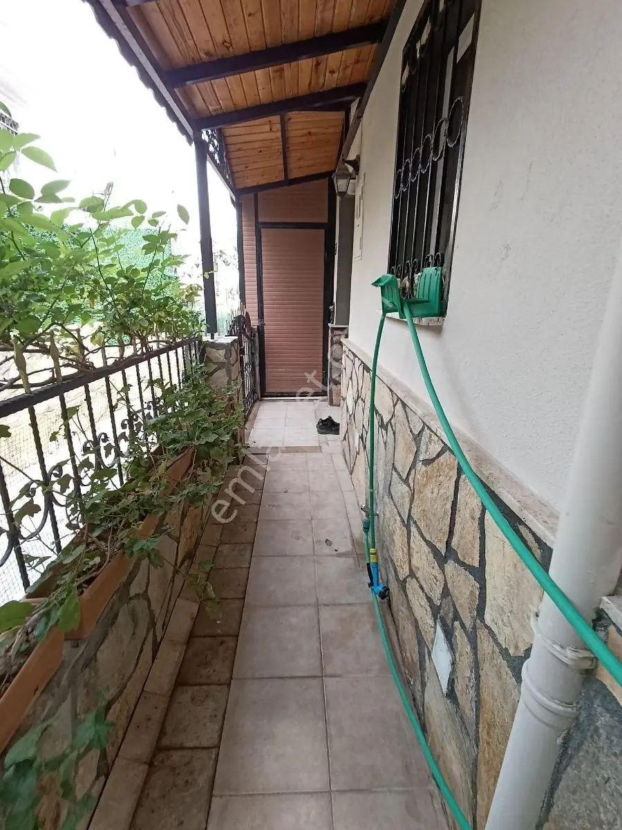 Kuşadası Kadınlar Denizinde Terastan Deniz Manzaralı 4+1 Triplex - Görsel 5