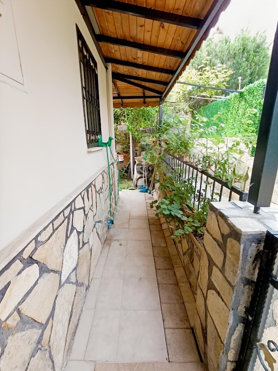 Kuşadası Kadınlar Denizinde Terastan Deniz Manzaralı 4+1 Triplex - Görsel 13