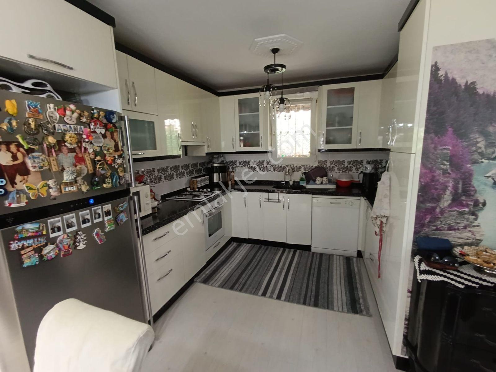 Kuşadası Kadınlar Denizinde Terastan Deniz Manzaralı 4+1 Triplex - Görsel 30