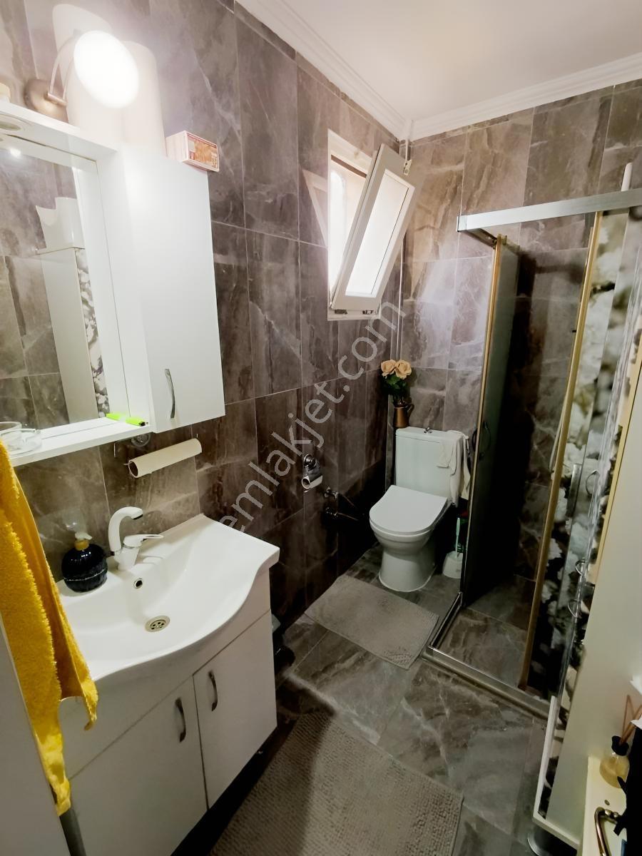 Kuşadası Kadınlar Denizinde Terastan Deniz Manzaralı 4+1 Triplex - Görsel 32