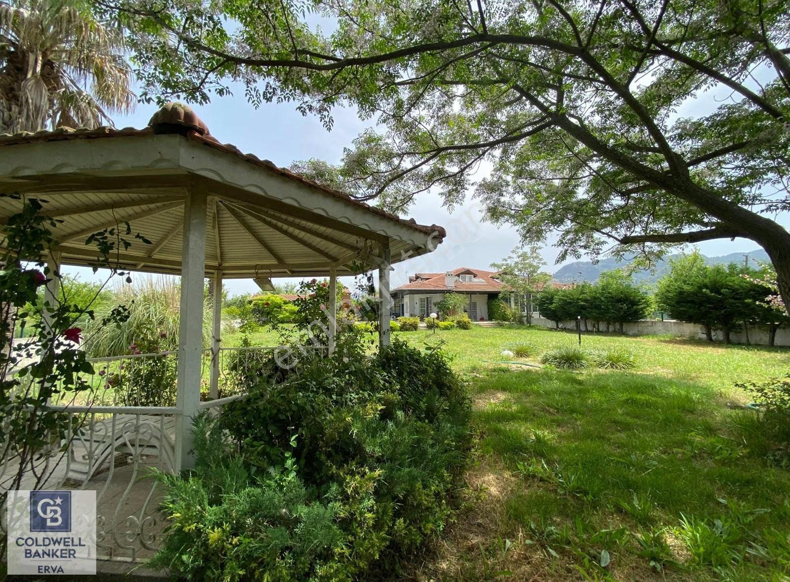 Dalyan 'da Müstakil Havuzlu, 4500 M2 Bahçeli Satılık Villa - Görsel 18