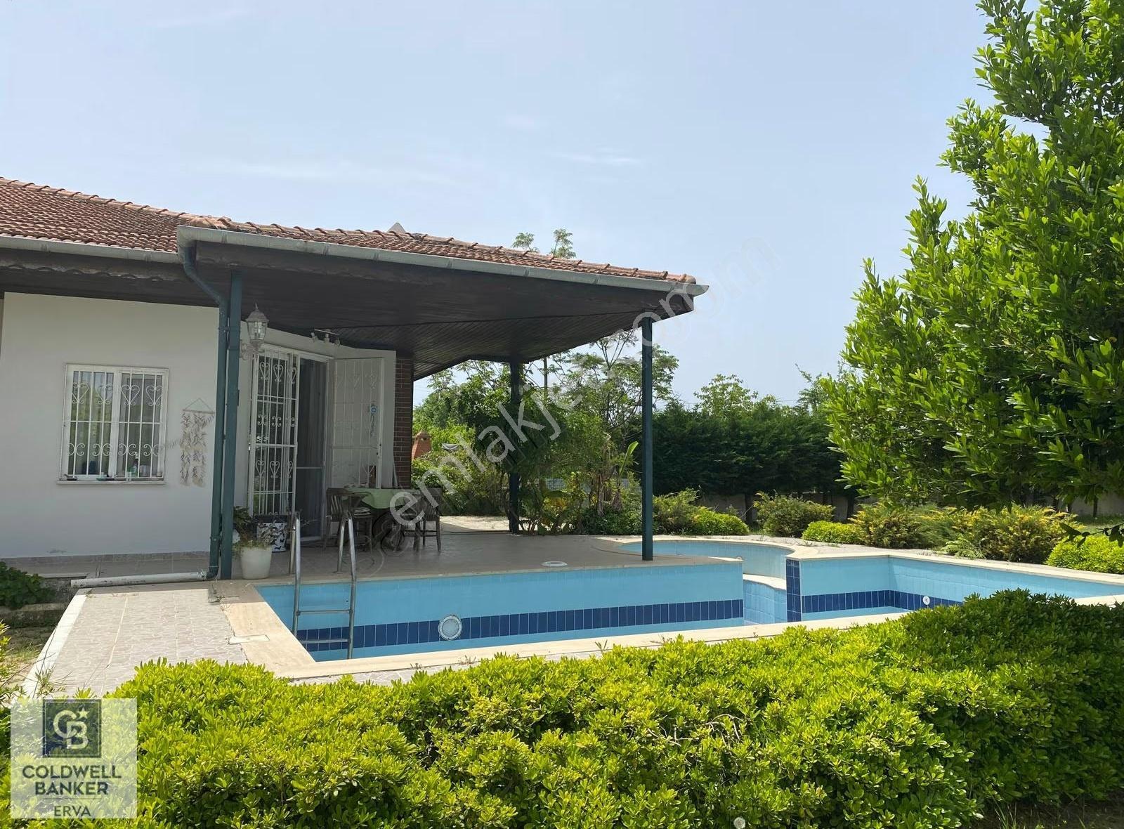 Dalyan 'da Müstakil Havuzlu, 4500 M2 Bahçeli Satılık Villa