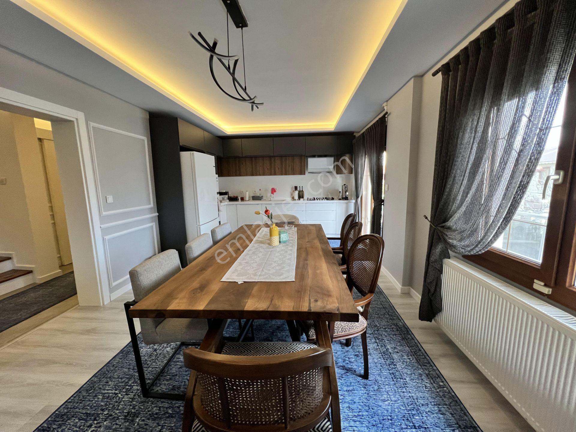 Ayvalık Cunda Da Satılık Harika Dubleks Bodrumlu Villa. - Görsel 4