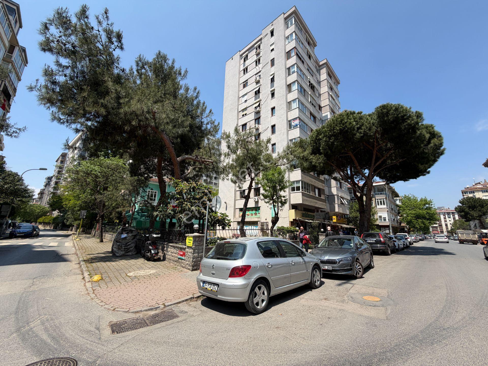 Feneryolu Kapalı Otoparklı Bahçeli Satılık 3+1 Daire / Kiracısız - Görsel 34