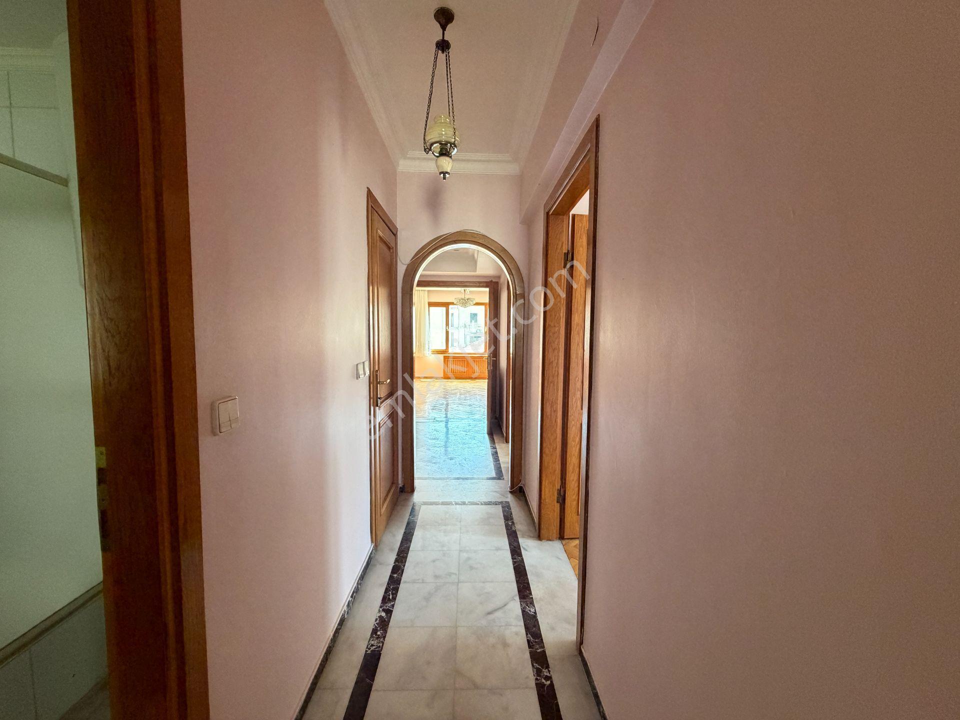 Feneryolu Kapalı Otoparklı Bahçeli Satılık 3+1 Daire / Kiracısız - Görsel 25