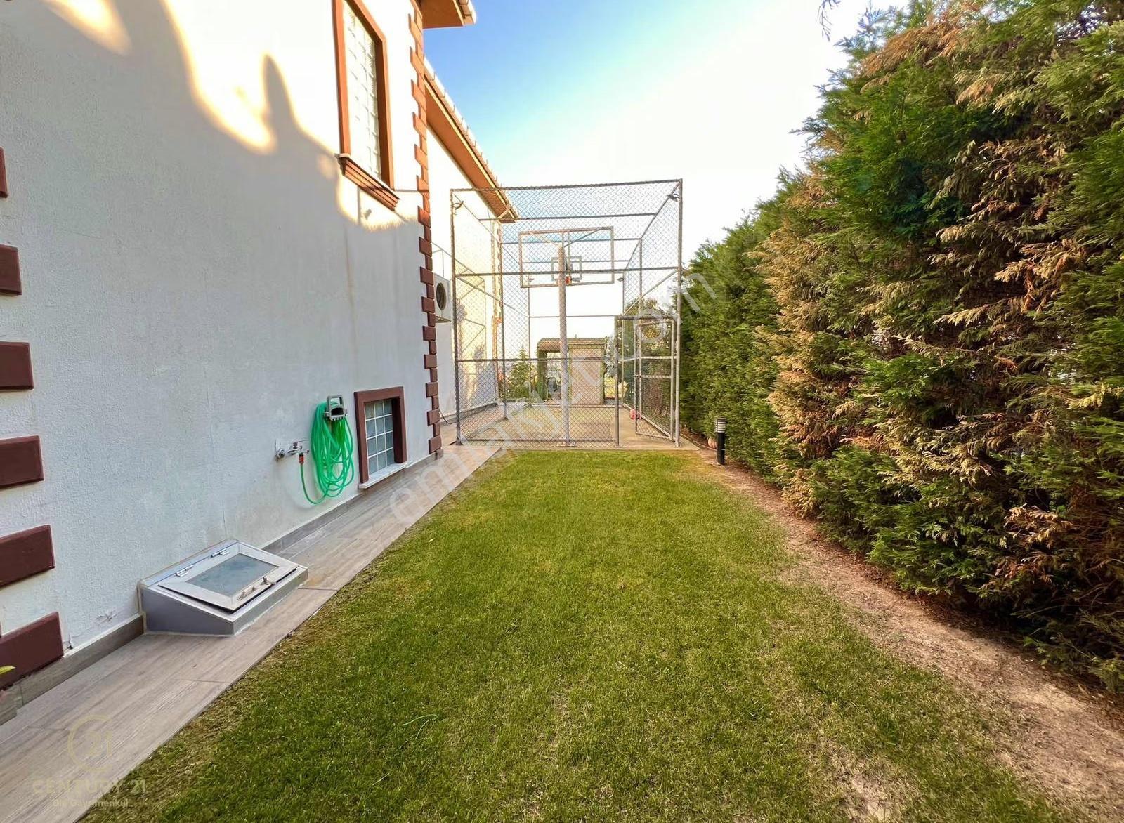 Değirmen Boğazı Sitesinde Bahçeli Özel Tasarım Satılık Lüx Villa - Görsel 18