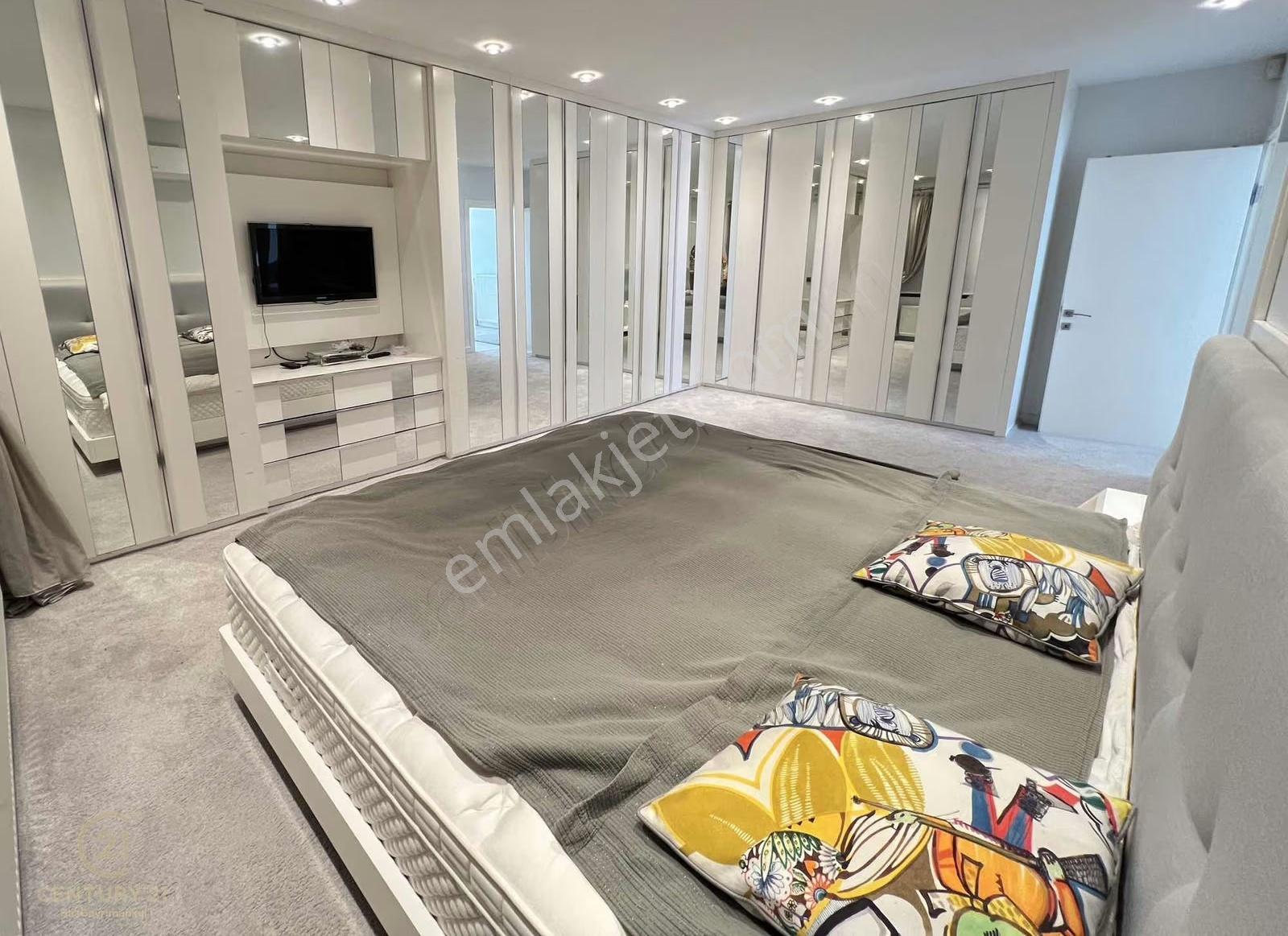 Değirmen Boğazı Sitesinde Bahçeli Özel Tasarım Satılık Lüx Villa - Görsel 11