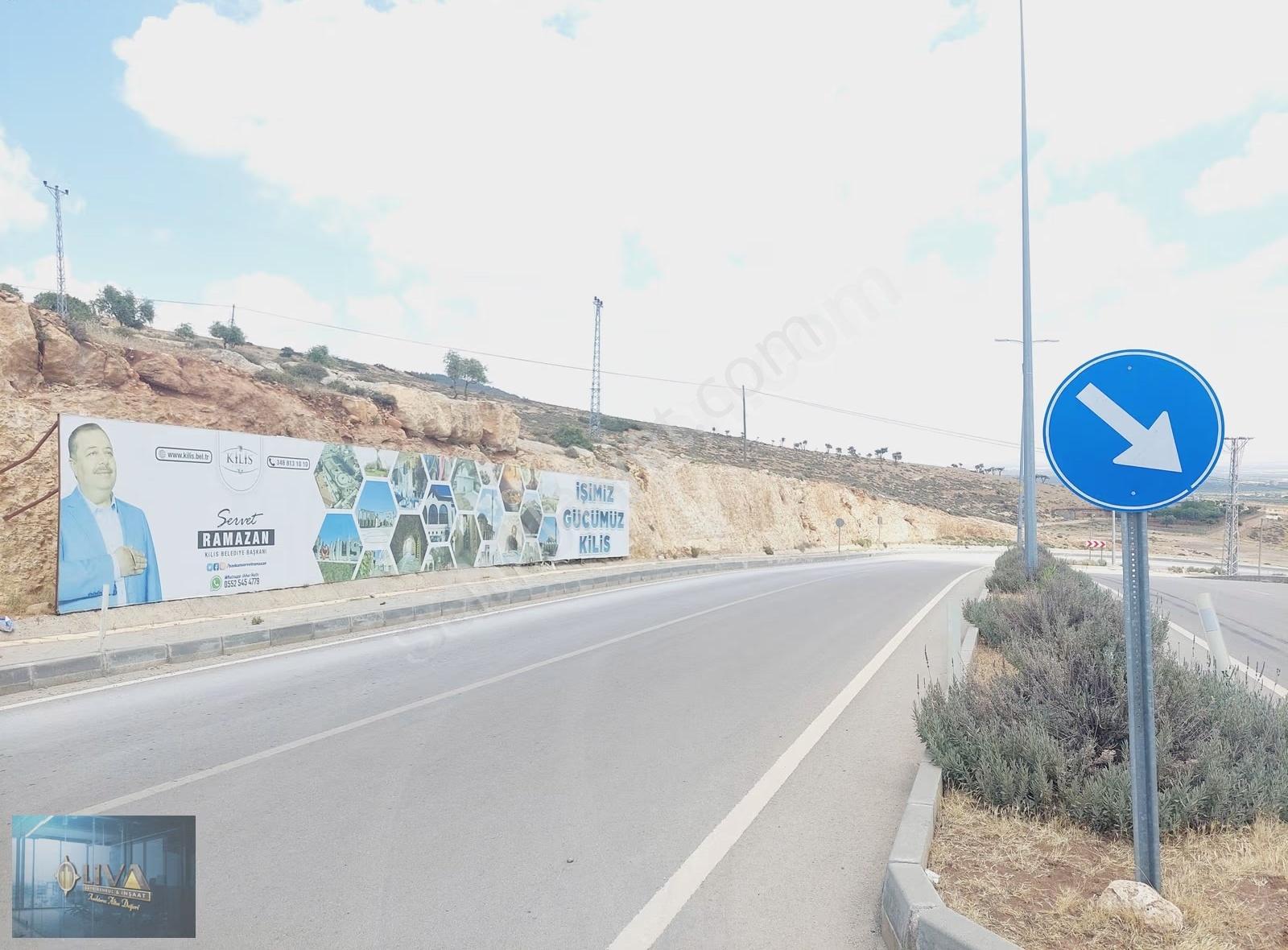 Liva Gayrimenkul'den Şehir Manzaralı Park Cepheli Villa Arsası - Görsel 4