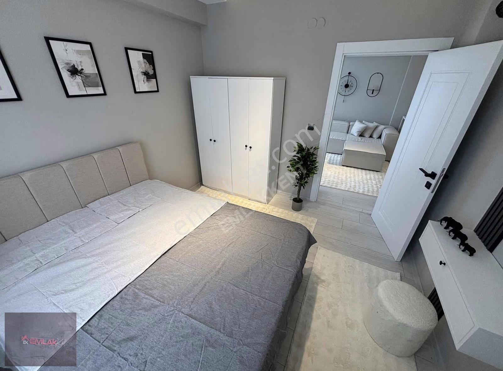 Emlakkent'ten Satılık Lüks Eşyalı İskanlı 1+1 Daire - Görsel 9