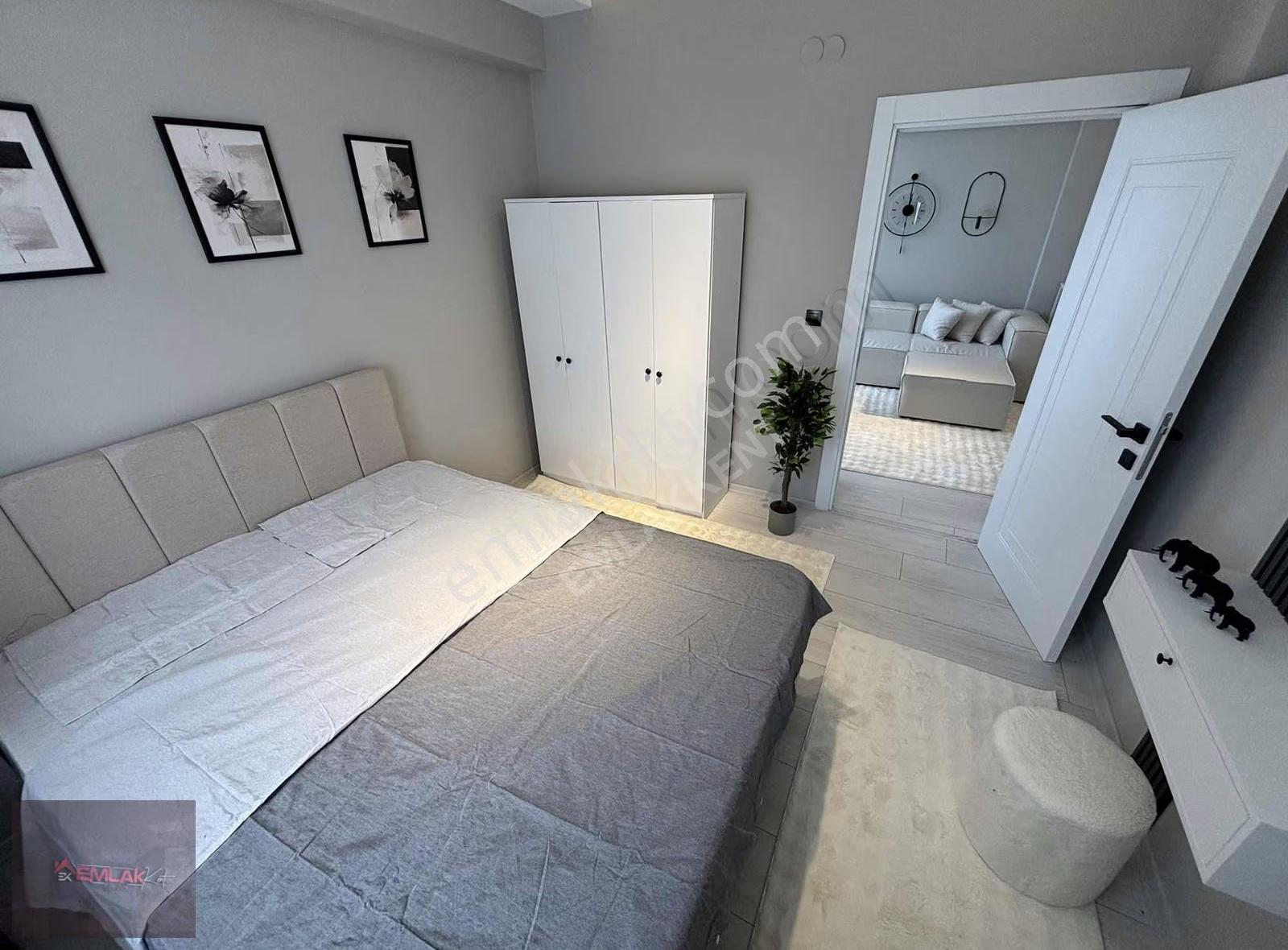 Emlakkent'ten Satılık Lüks Eşyalı İskanlı 1+1 Daire - Görsel 25
