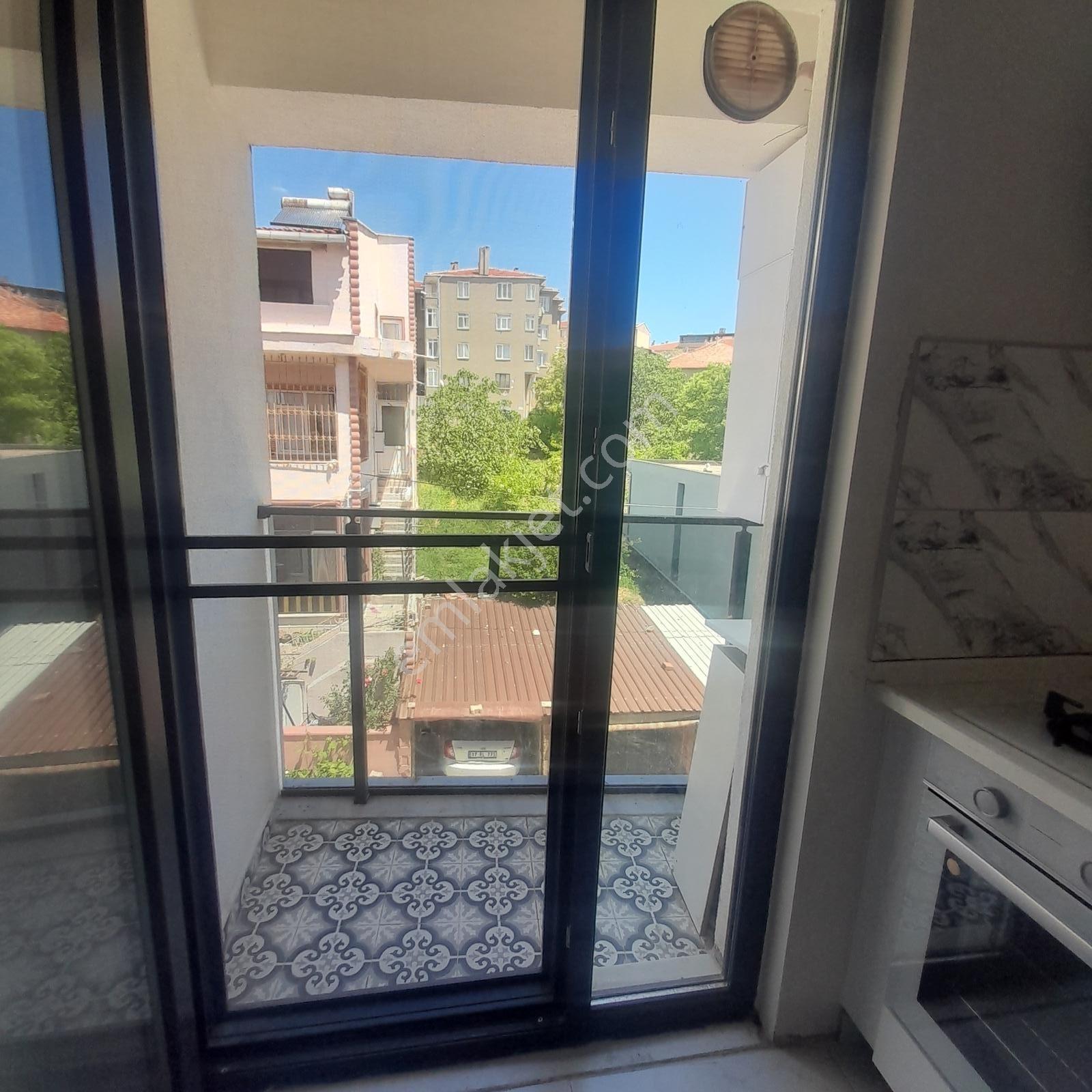 Gelibolu Camikebir Mahallesinde Kiralık 2+1 Sıfır Daire - Görsel 13