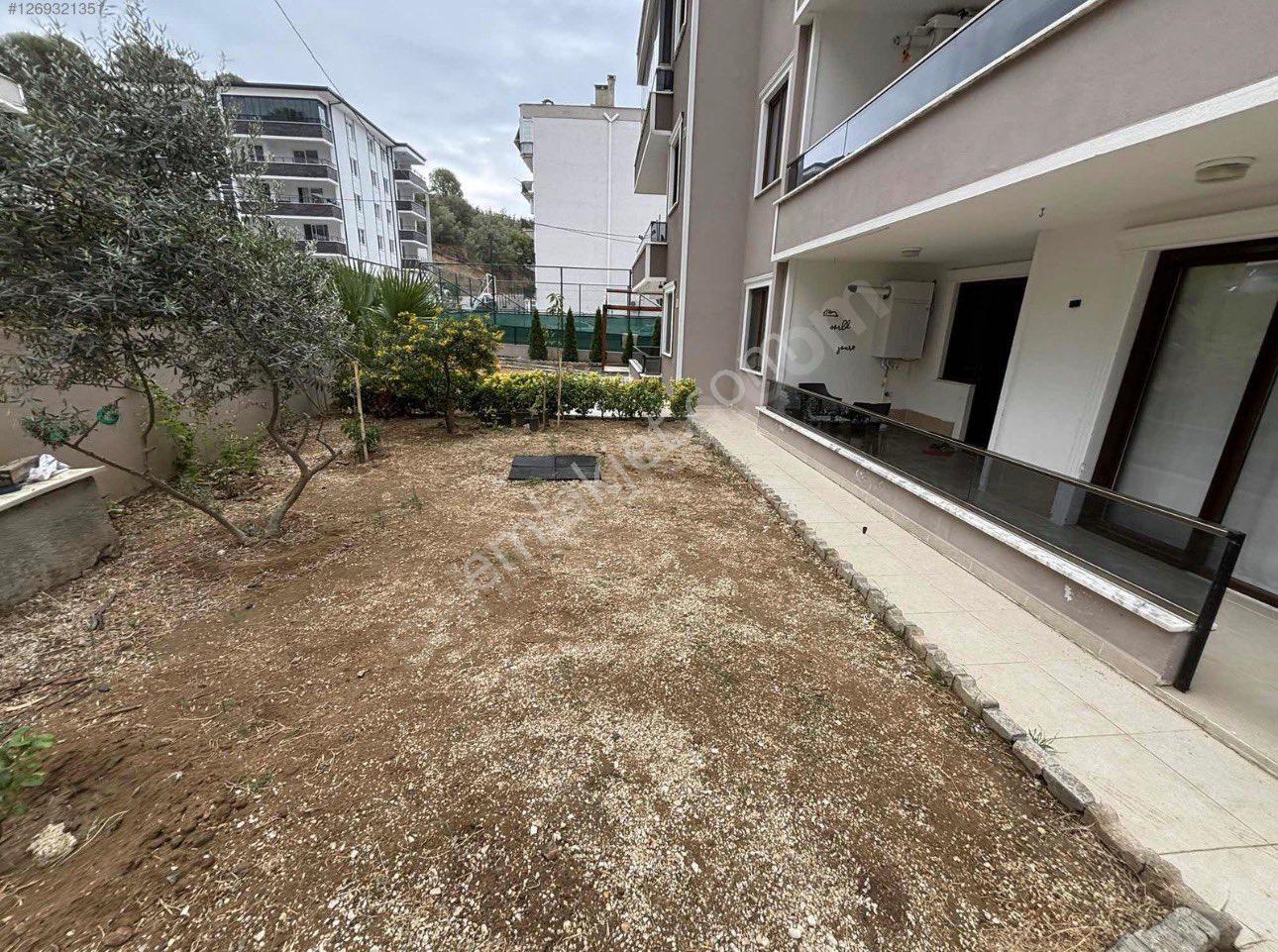 Sahibinden Bahçeli Denize 20 Metre - Görsel 11