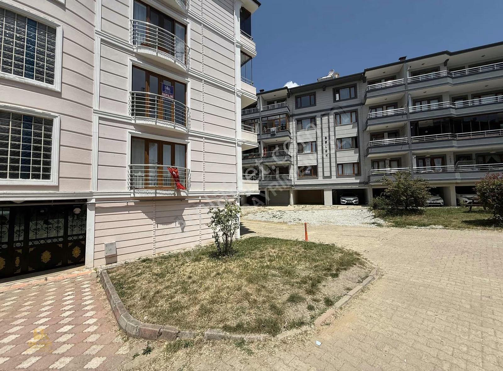 Korucuk'ta Satılık 3+1 Daire: Prestijli Gülistan Evleri'nde