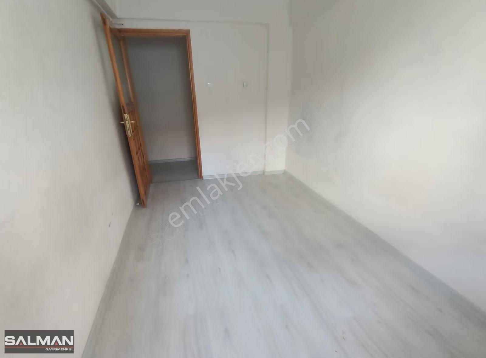 Salman'dan Bayraklı Nafiz Gürman Mah Kiralık 2+1 Daire - Görsel 2