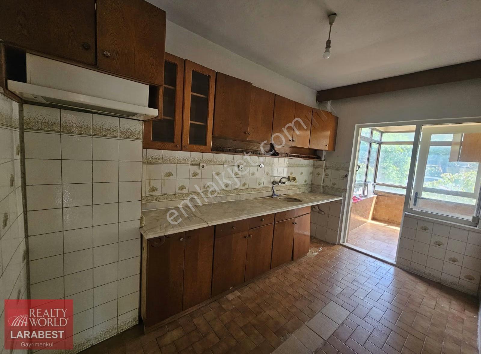 Bayindır Mahallesinde 3+1 Kiralık Daire - Görsel 25