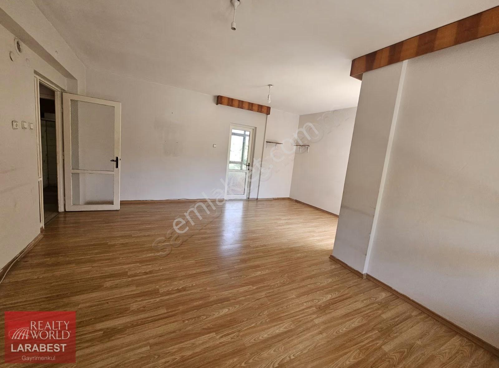 Bayindır Mahallesinde 3+1 Kiralık Daire - Görsel 11