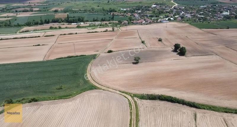 Mayadan Karıncak'ta Satılık 15.240m2 Yolu Olan Arazi