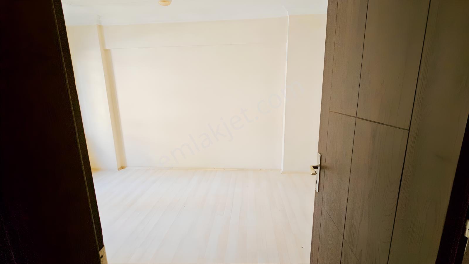 Yedieylül Mah. Site İçi 4+1 Kiralık Doğalgazlı Daire - Görsel 13