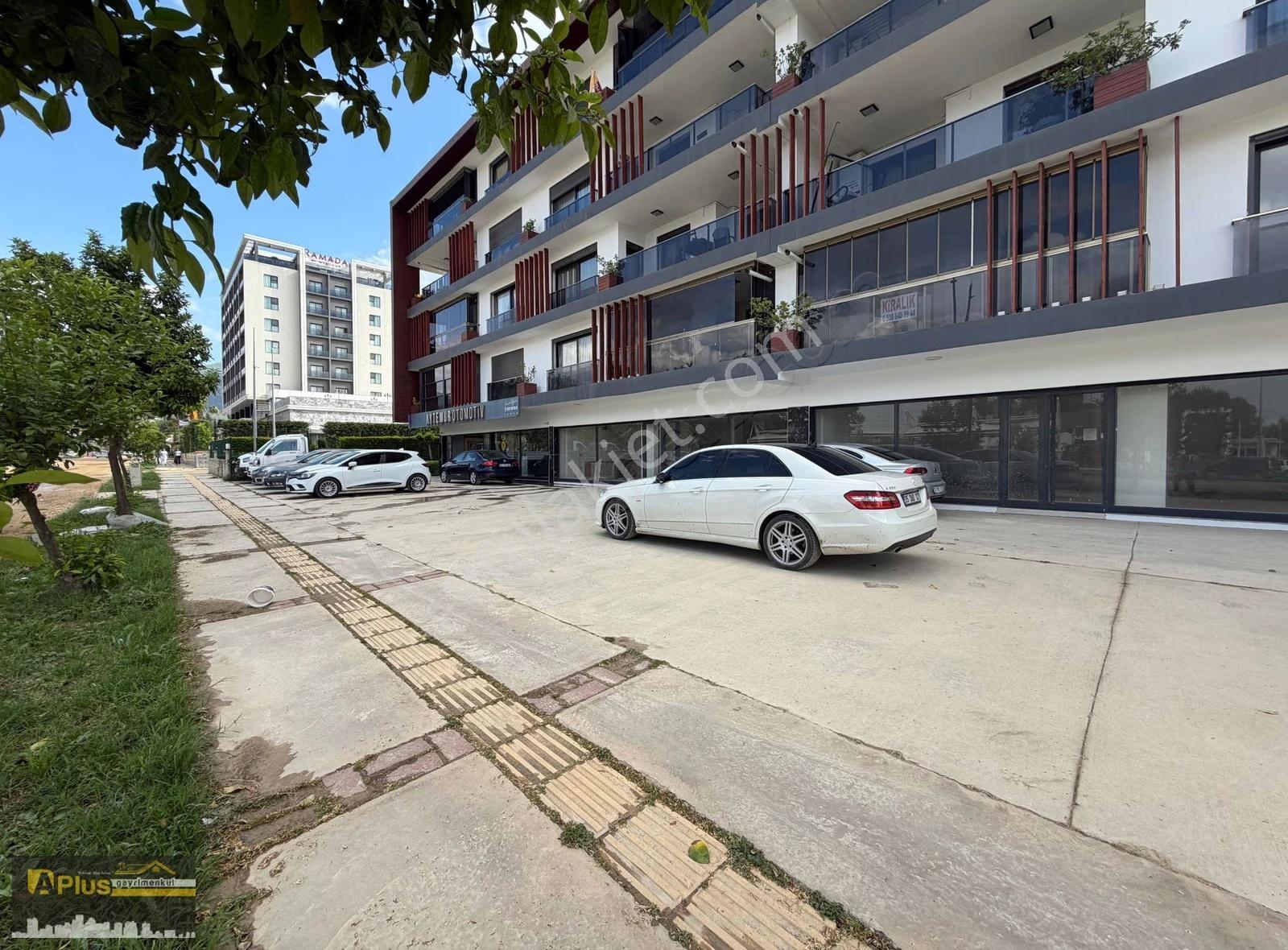 A Plus Gayrimenkulden Cadde Üstü 180 M2 Kiralık Dükkan - Görsel 3