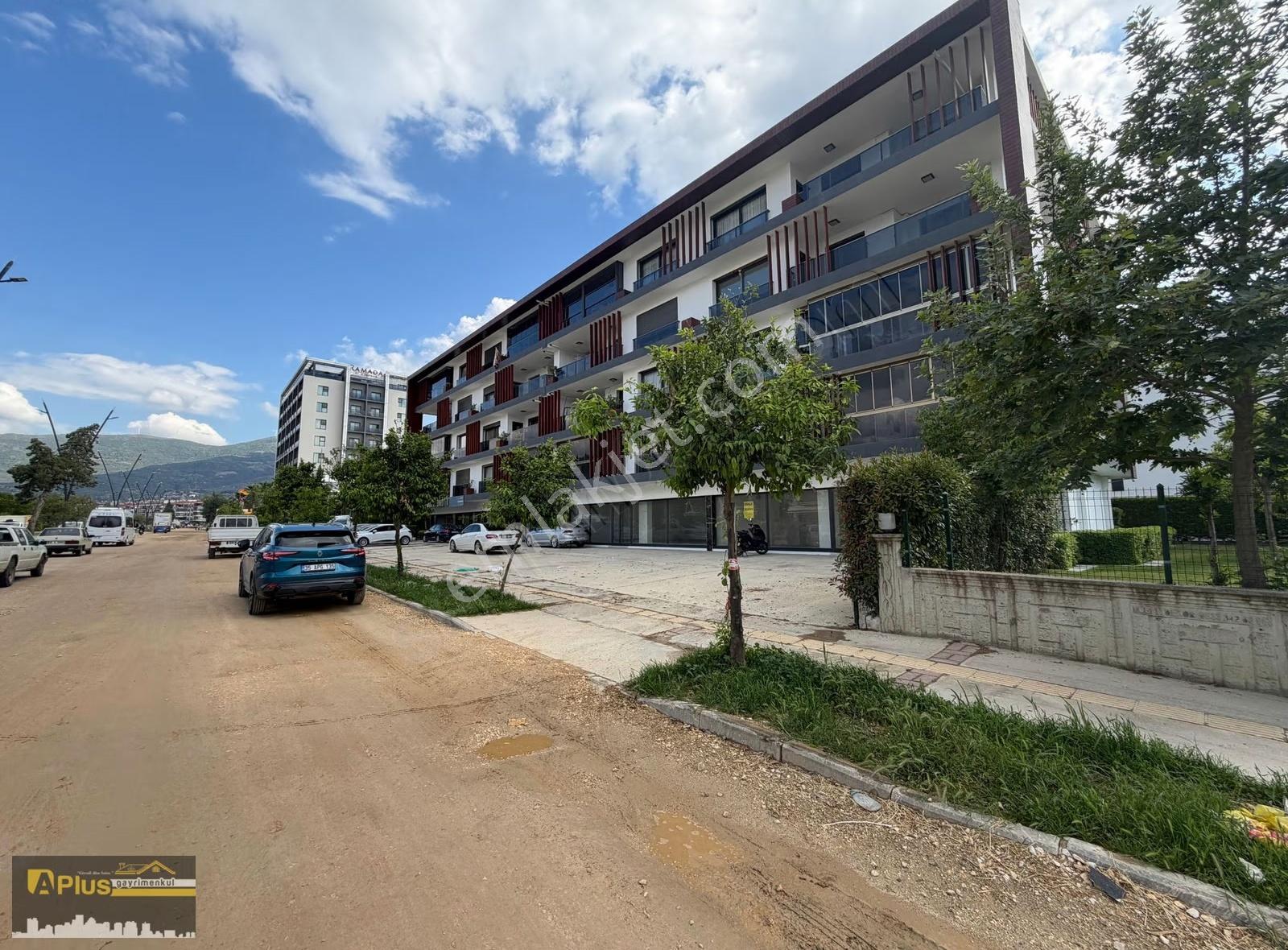 A Plus Gayrimenkulden Cadde Üstü 180 M2 Kiralık Dükkan - Görsel 8