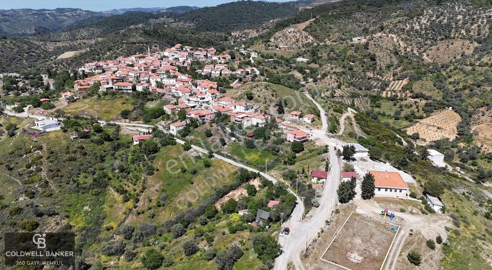 Seferihisar Beyler Mahallesi, 913 M² Arsa
