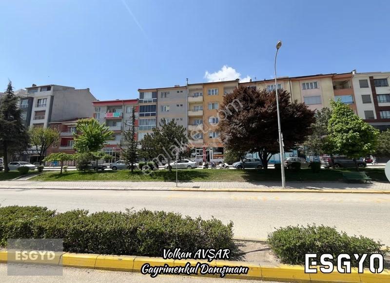 Esgyo'dan Ertaş Cd. Üzeri Küçük Sanayi Yakını Kiralık 3+1 140 M2 - Görsel 2