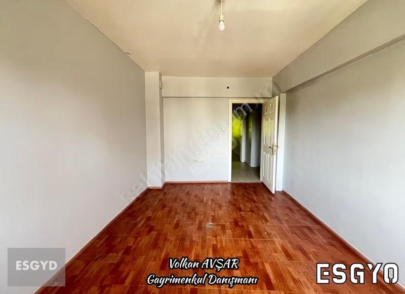 Esgyo'dan Ertaş Cd. Üzeri Küçük Sanayi Yakını Kiralık 3+1 140 M2 - Görsel 8