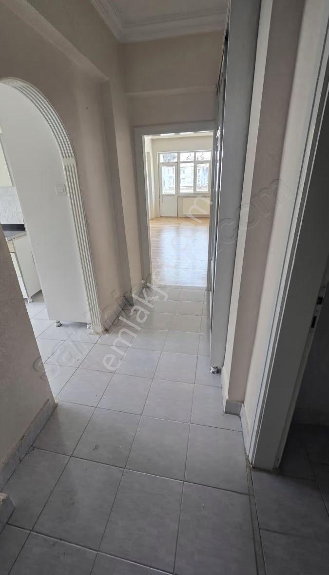 Başharık Mahallesin De Kiralık 2+1 Ara Kat Daire - Görsel 7