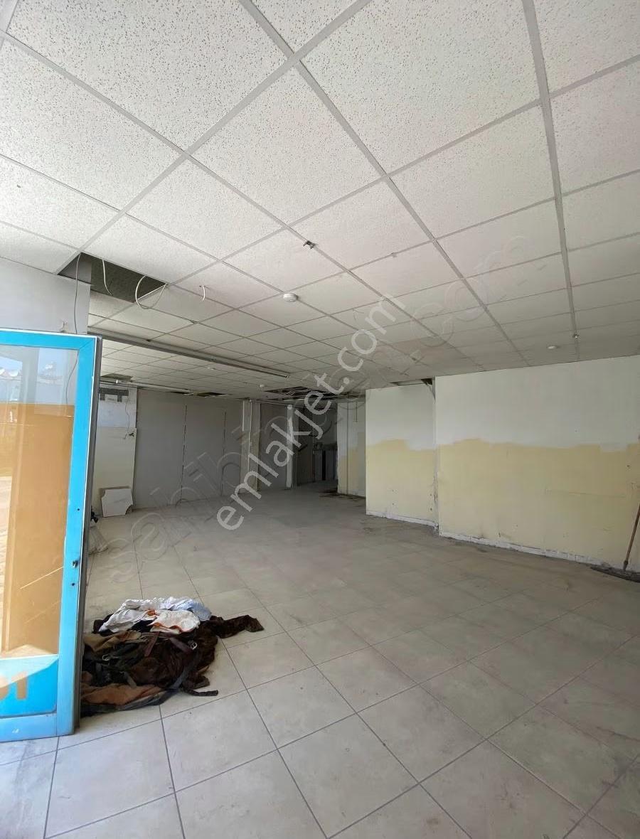 Mücelli'de 80m2 Dükkan - Görsel 4