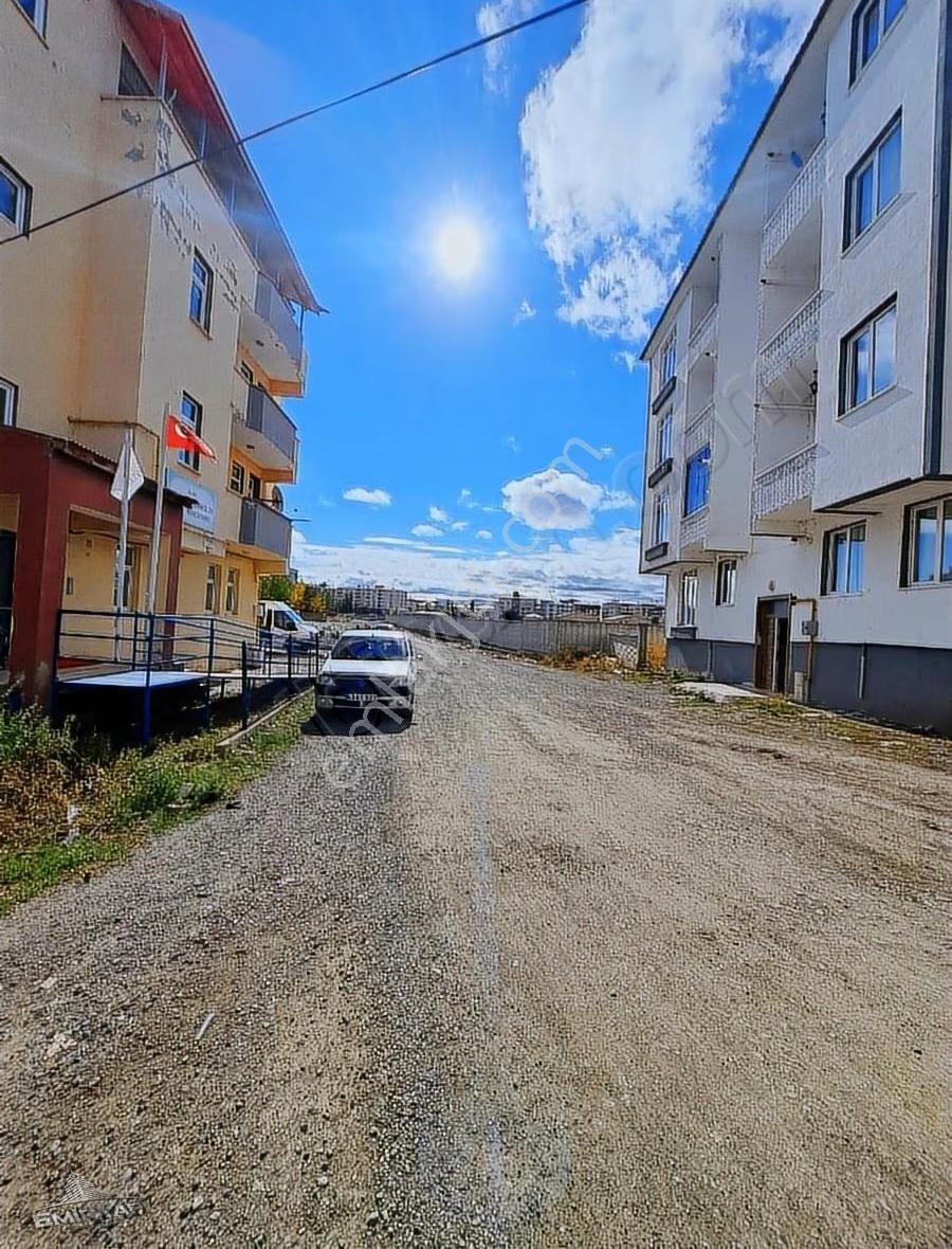 Emir Emlak Gayrimenkulden Satılık 1+1 Apart Üni. 2.kapı - Görsel 3
