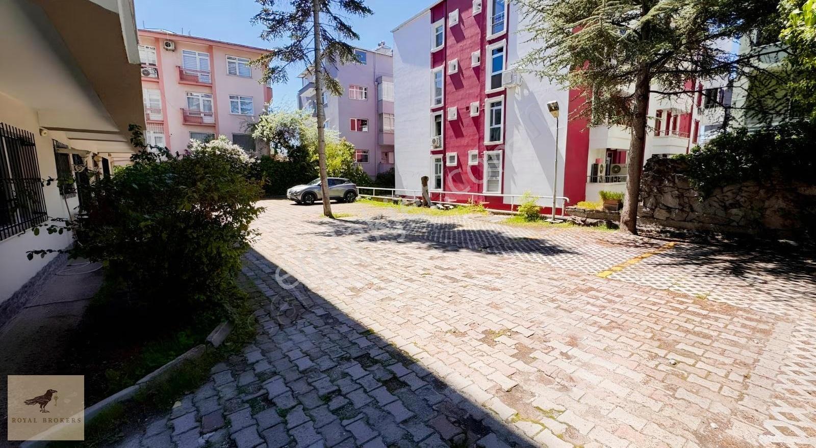 Çankaya Aziz Sancar Sokak Üzerinde 4+1 Satılık Daire - Görsel 8