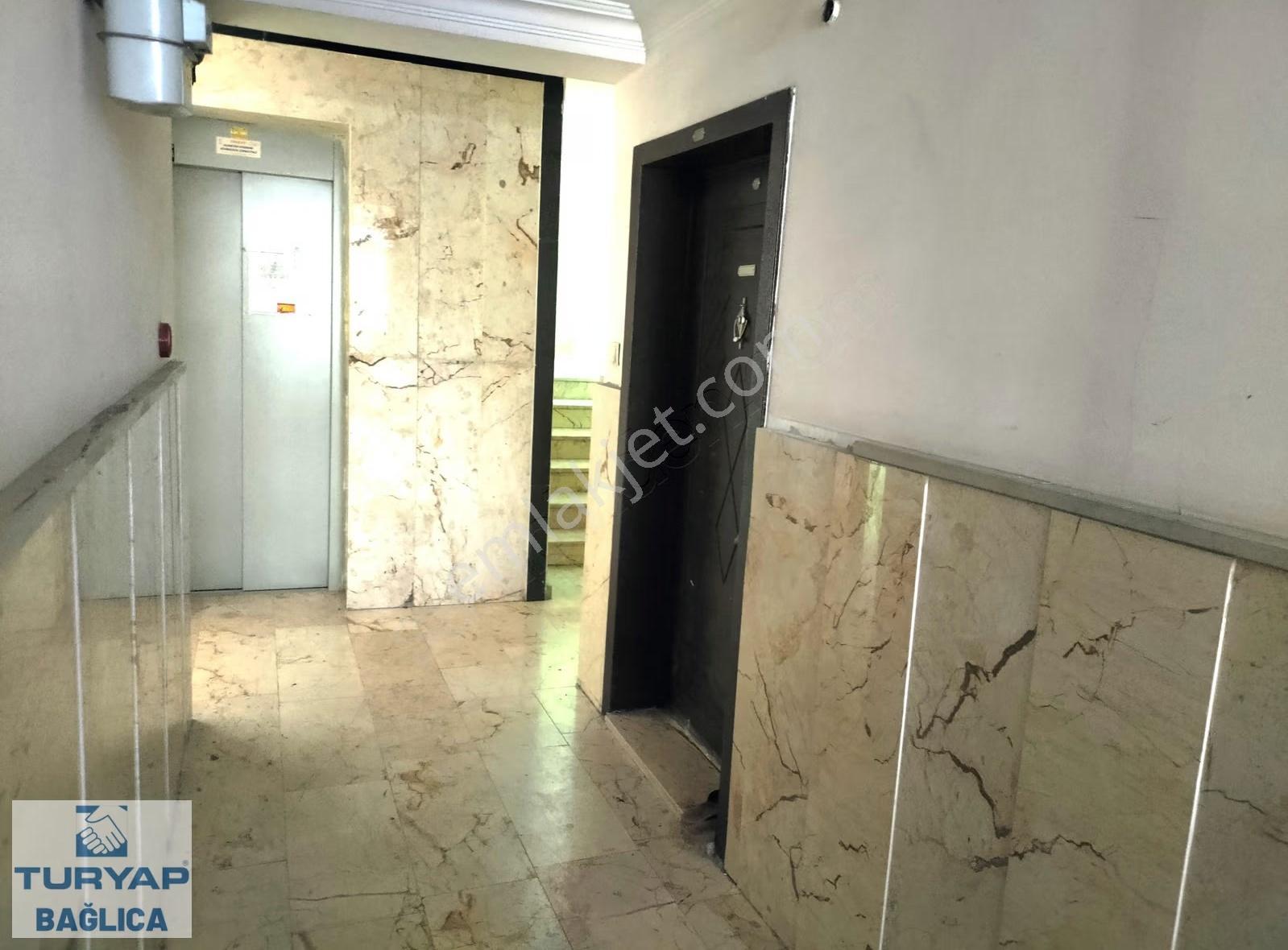 Merkezi Konumda Geniş Ve Kullanışlı 2+1 Kiralık Daire - Görsel 15