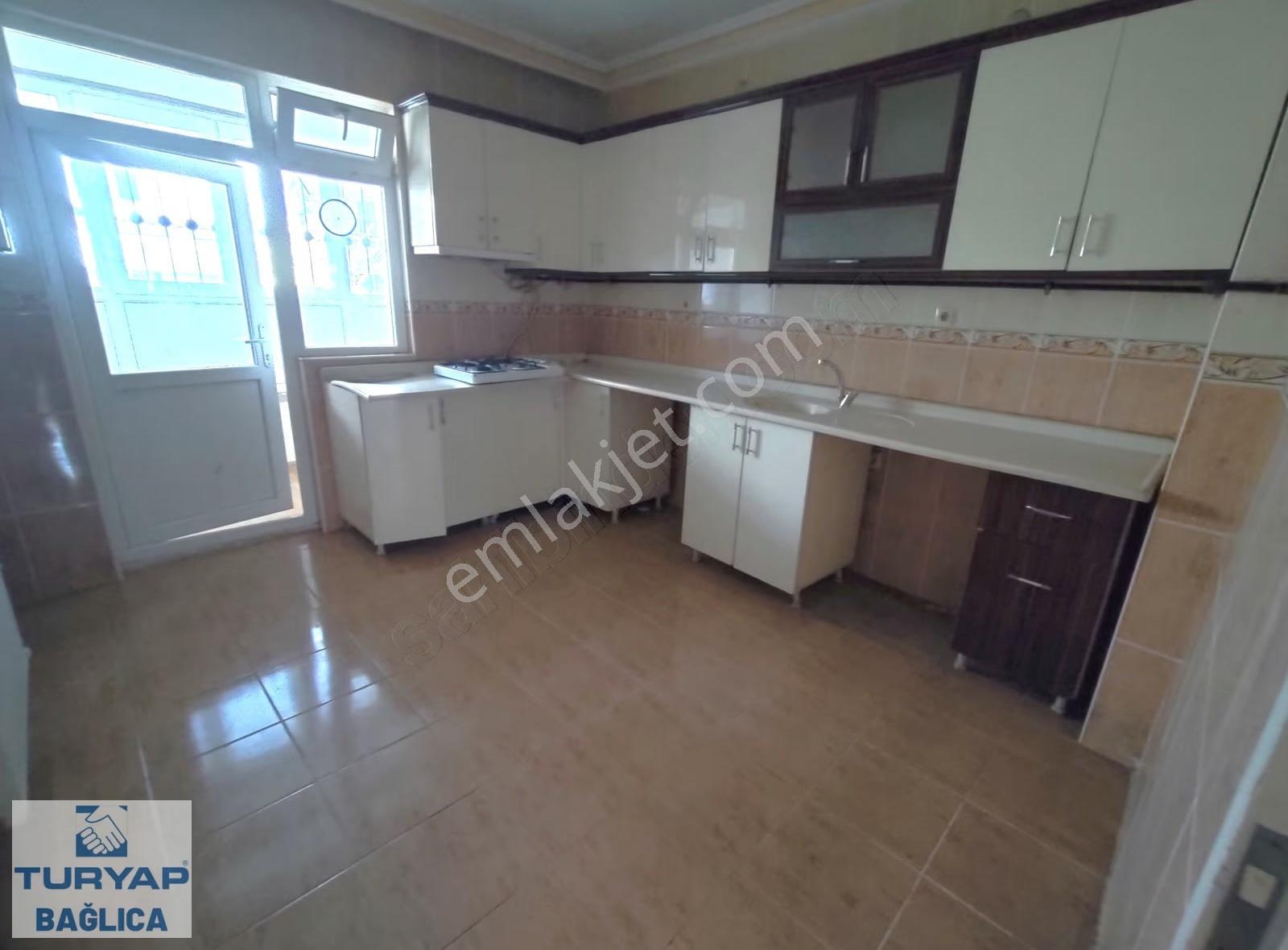 Merkezi Konumda Geniş Ve Kullanışlı 2+1 Kiralık Daire - Görsel 12