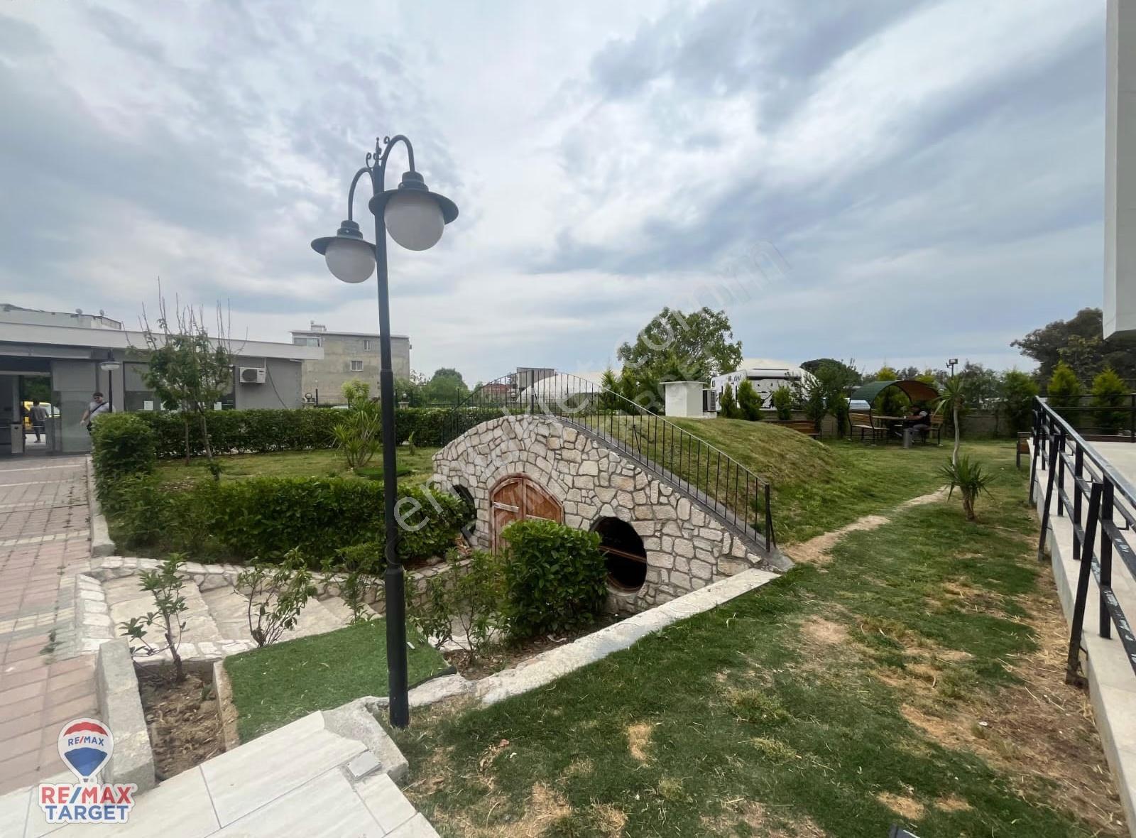 Çiğlide Site İçinde Havuzlu, Spor Salonlu, 1+1 Satılık - Görsel 19