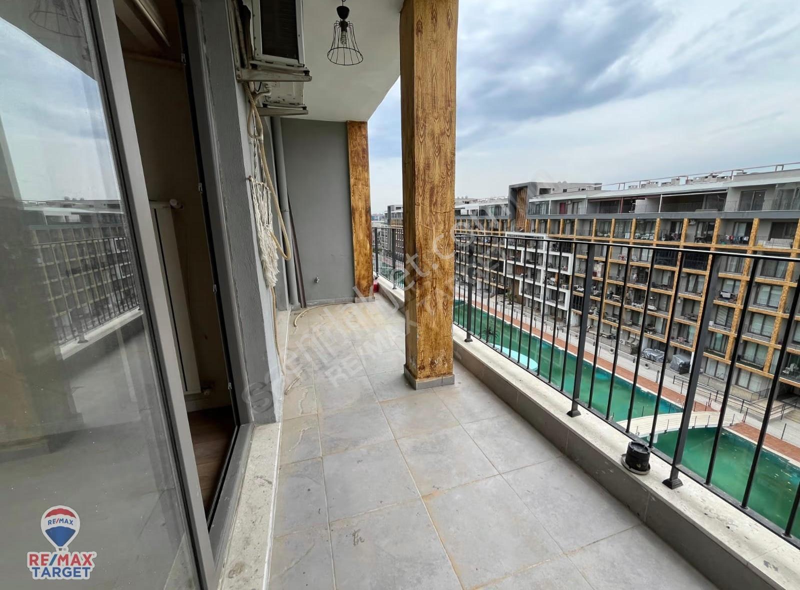Çiğlide Site İçinde Havuzlu, Spor Salonlu, 1+1 Satılık - Görsel 9