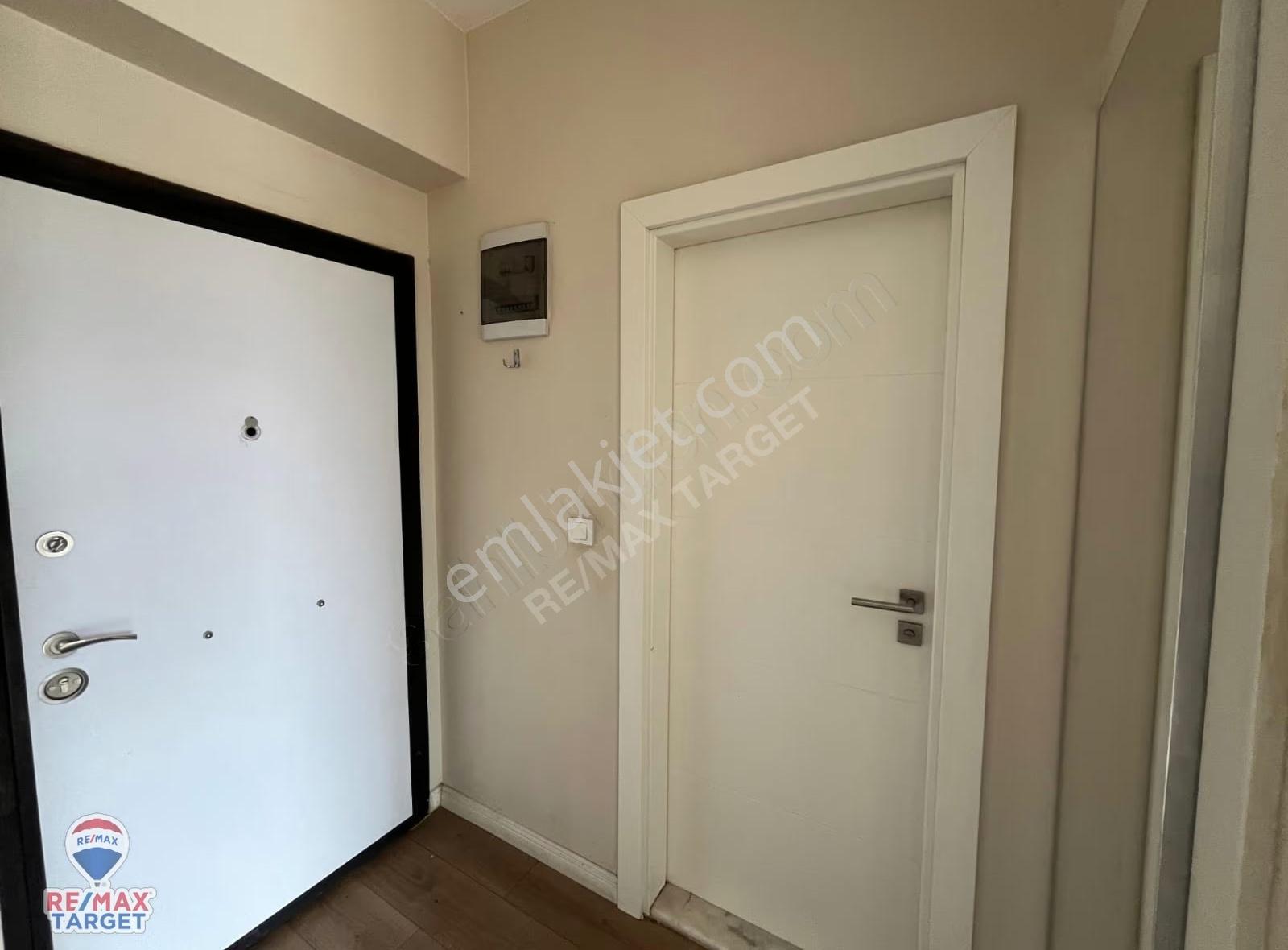 Çiğlide Site İçinde Havuzlu, Spor Salonlu, 1+1 Satılık - Görsel 5