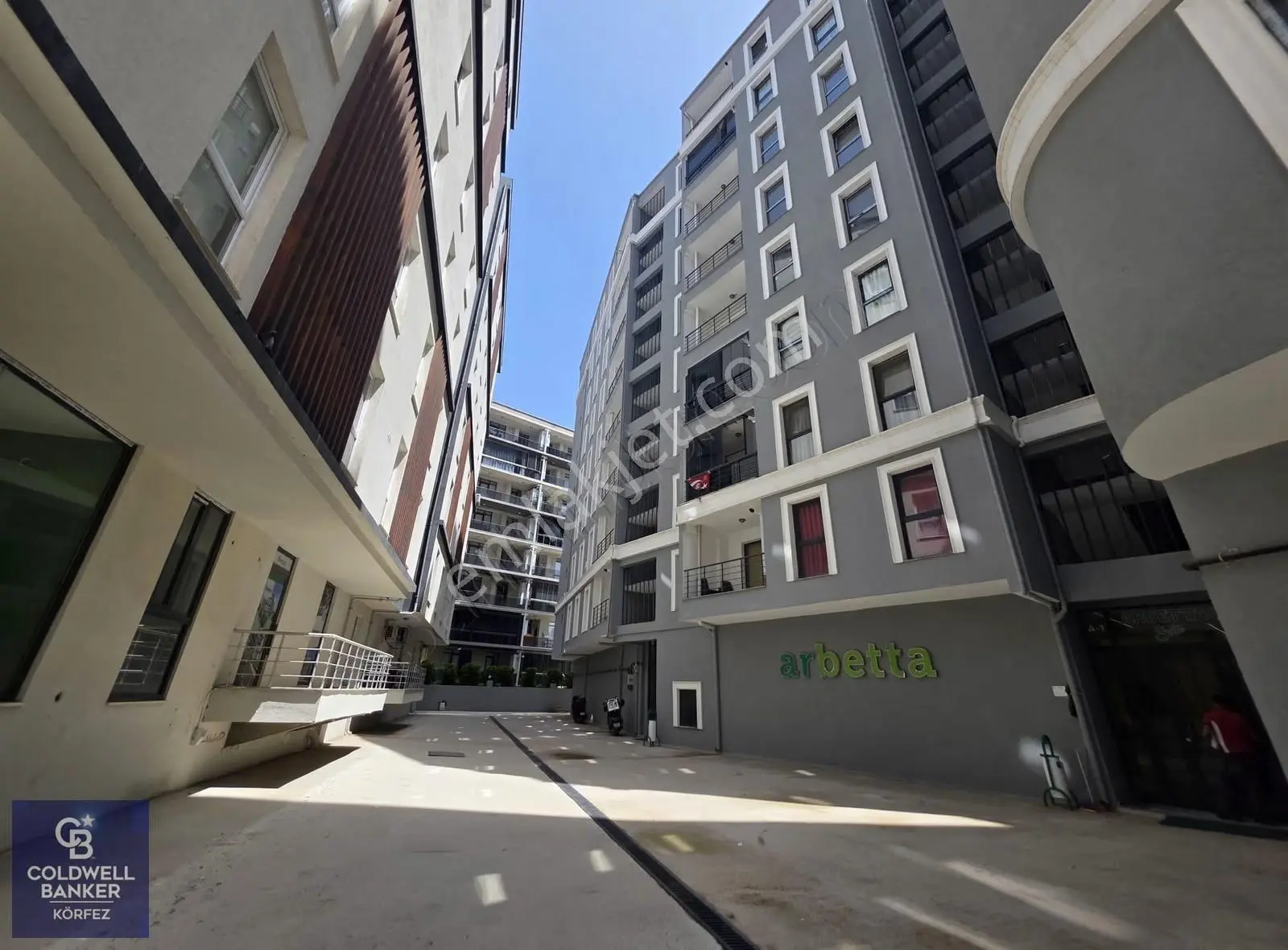 Site İçerisinde Konforlu 1+1 Satılık Daire