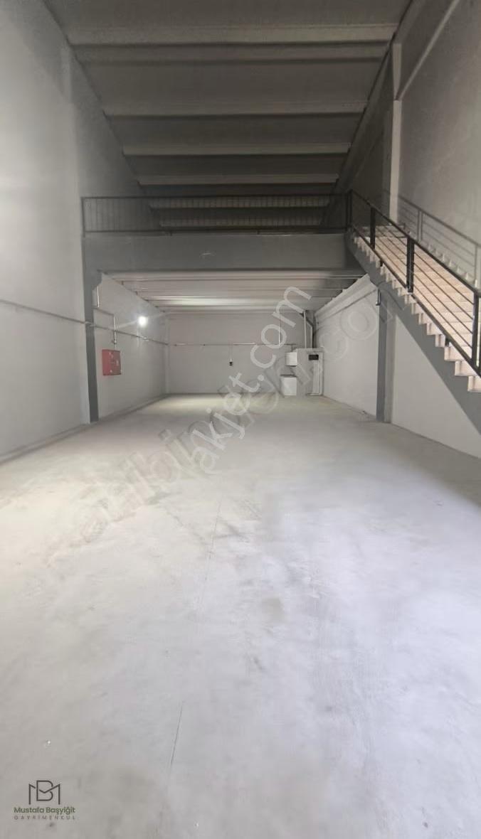 Mustafa Başyiğit Emlak'tan Sanayide Kiralık 250m2 Dükkan