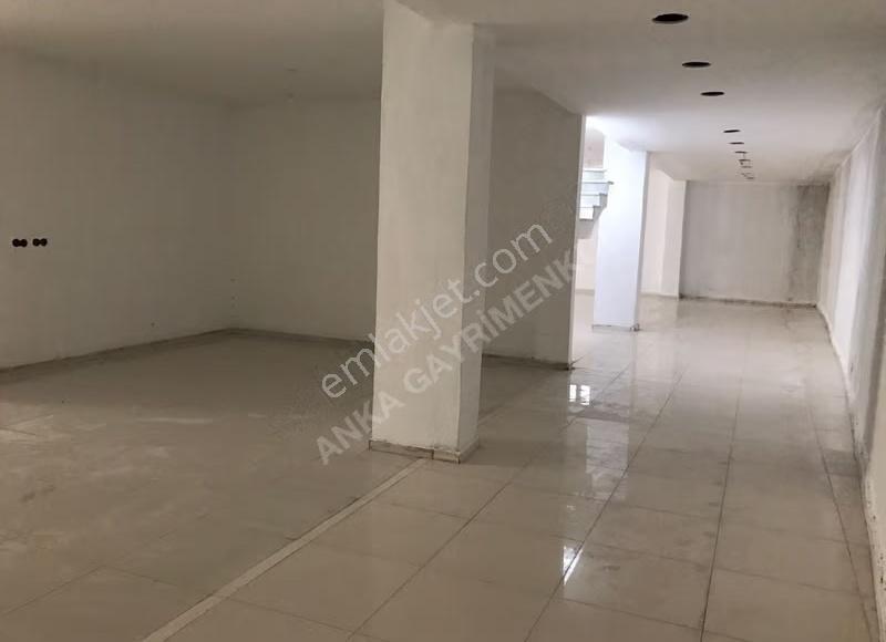 Arnavutköy Avlu Avm Yanında 650 M2 Satılık Depolu İşyeri - Görsel 3