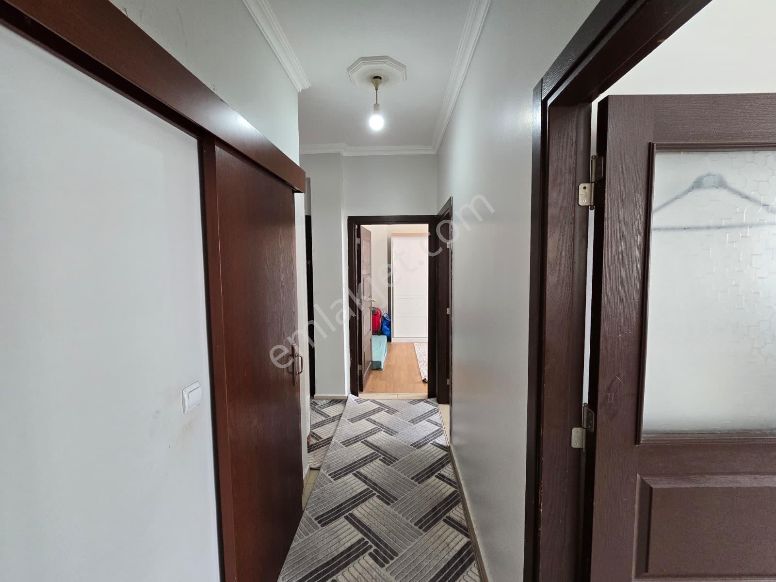 Satılık 2+1 90 M2 Yüksek Giriş Daire Altınova - Görsel 7