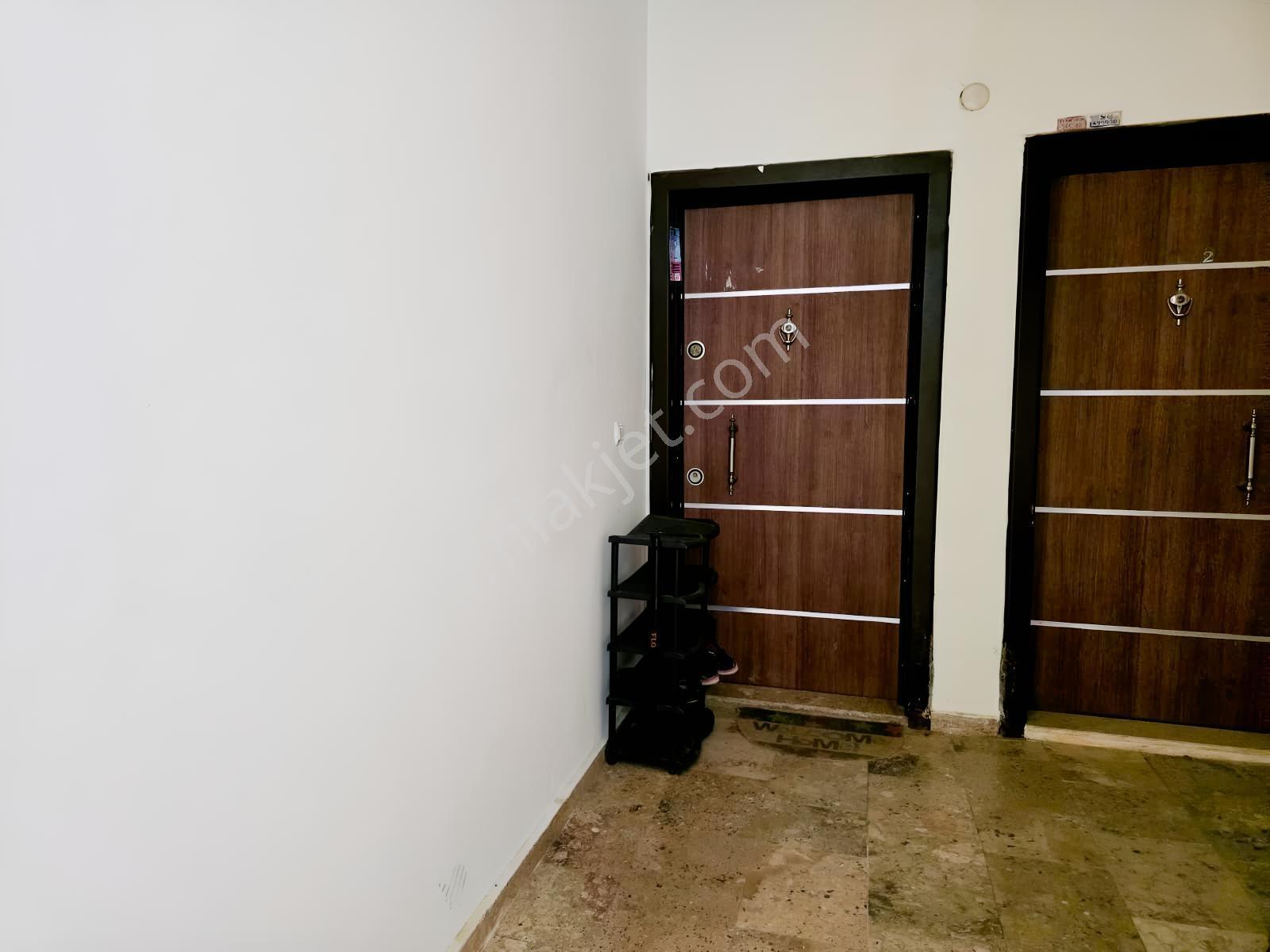 Satılık 2+1 90 M2 Yüksek Giriş Daire Altınova - Görsel 11