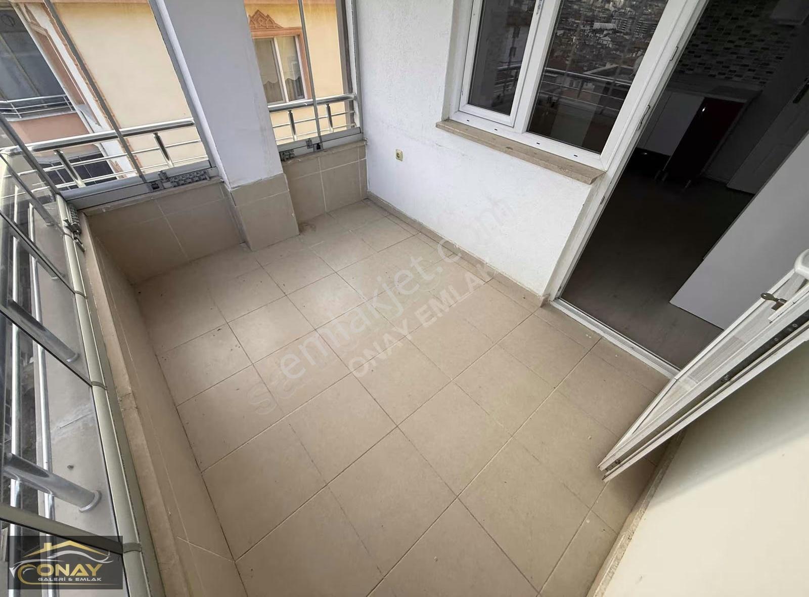 Onay Emlak' Tan Kiralık 2+1 Mazaralı Cam Balkon Asansör - Görsel 9