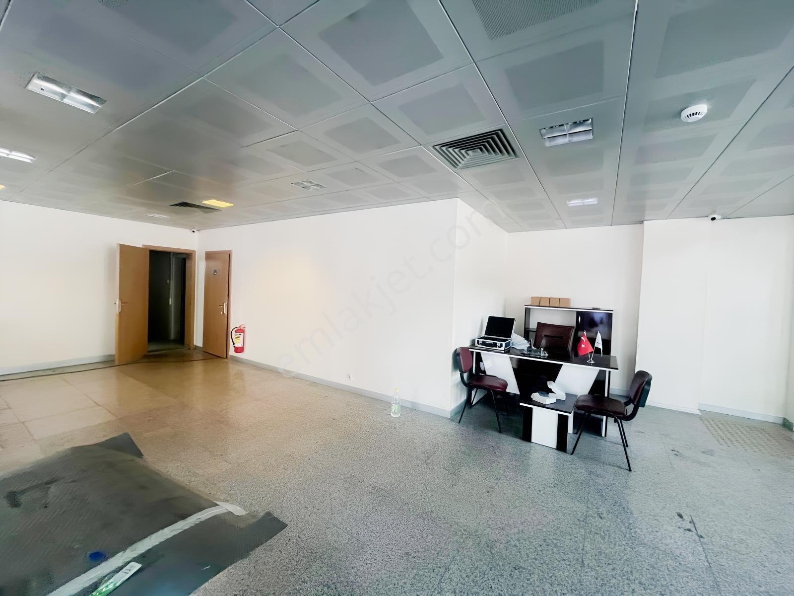Zorlu Gayrimenkul'den Cumhuriyet Mah'de 650m2 Kiralık Mağaza - Görsel 10