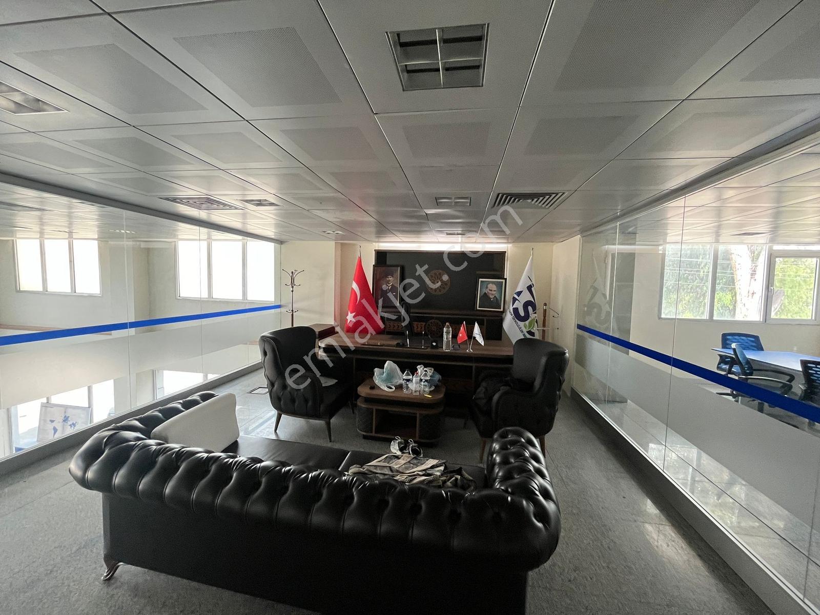 Zorlu Gayrimenkul'den Cumhuriyet Mah'de 650m2 Kiralık Mağaza - Görsel 8