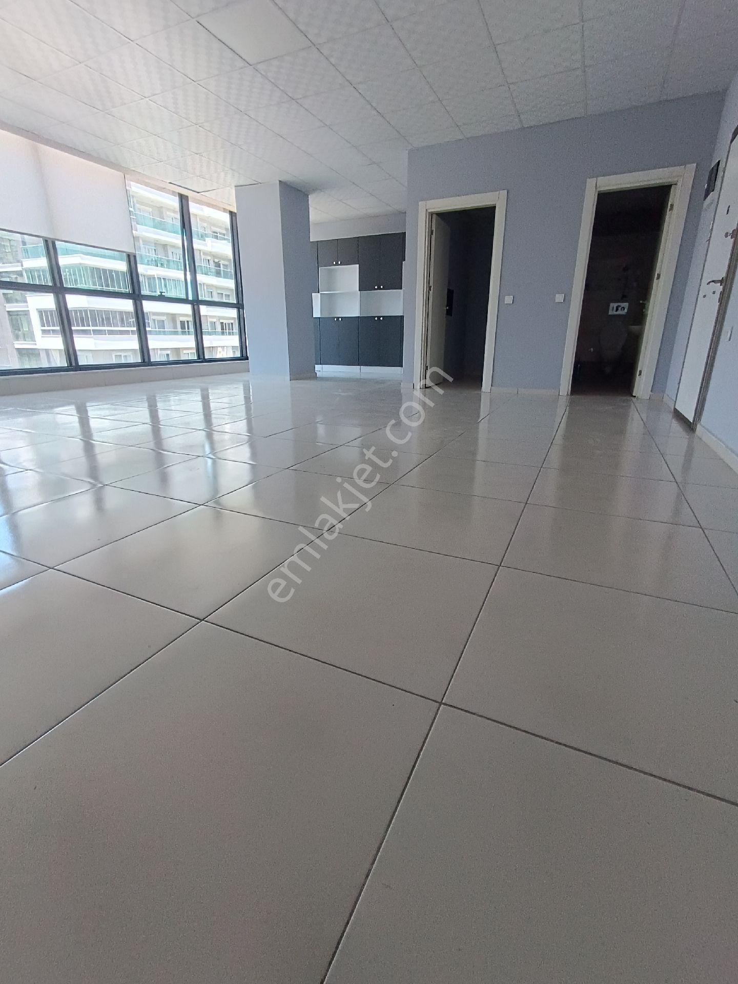 Alanya Mahmutlar Da Ceray Plaza Da Kiralık Ofis İşyeri - Görsel 9
