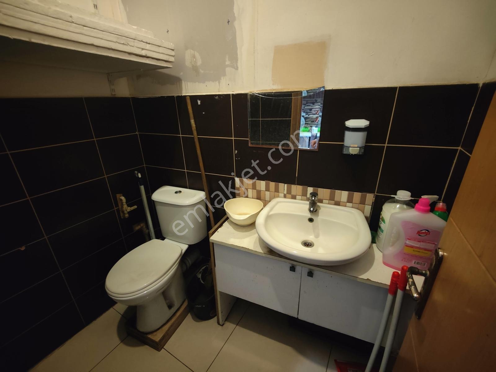Merkezi Konumda Ana Cadde Üzeri Devren Kiralık Dükkan - Görsel 19